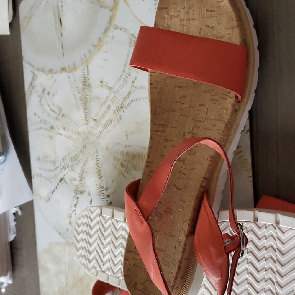 New Sun and Stone orange sandals. - Picture 2 of 2